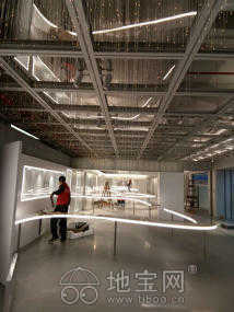 專業(yè)保潔服務(wù)，點(diǎn)亮潔凈空間——論百家凈在青山湖區(qū)新舊房與寫字樓保潔消毒領(lǐng)域的卓越實(shí)踐